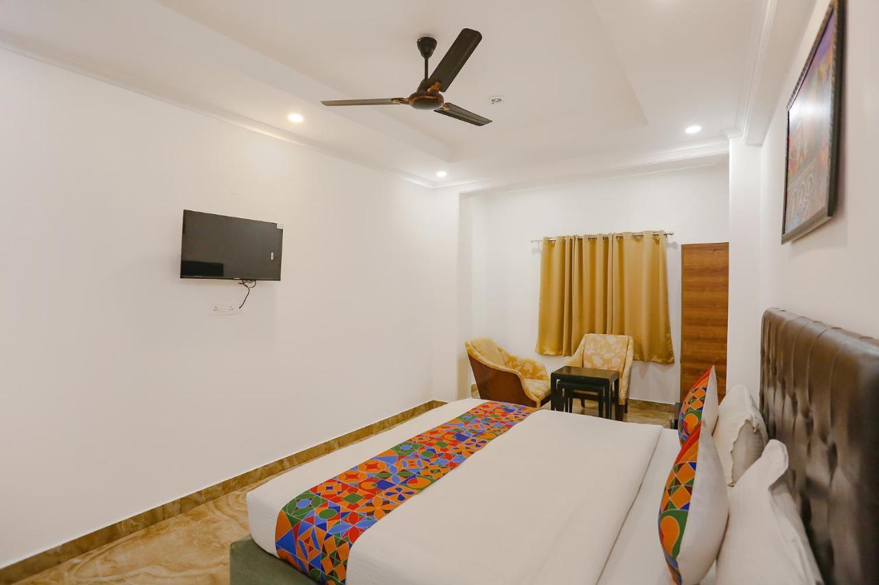Fabexpress Taj Residency Near Yashobhoomi Convention Centre Hotel Delhi Kültér fotó