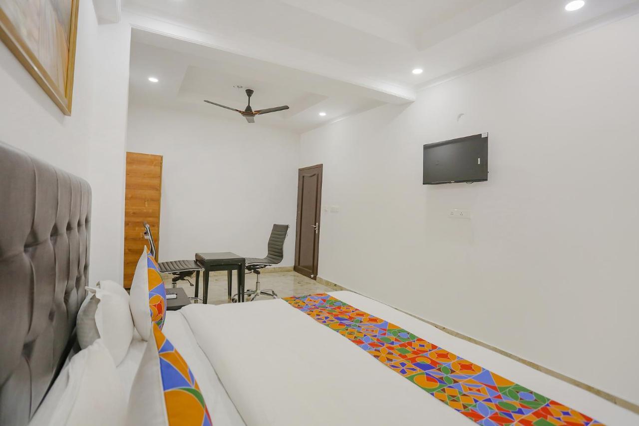 Fabexpress Taj Residency Near Yashobhoomi Convention Centre Hotel Delhi Kültér fotó